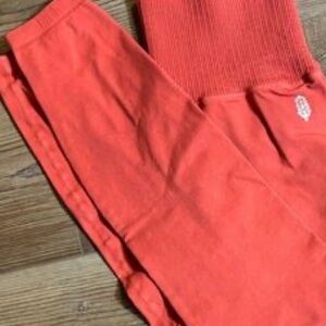 Free People Movement women’s  Salmon Leggings